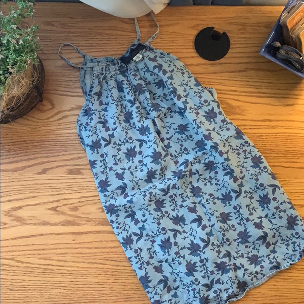 Francesca's Floral Tank Top